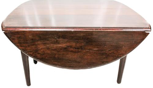 MESA DE COMEDOR DE ALAS