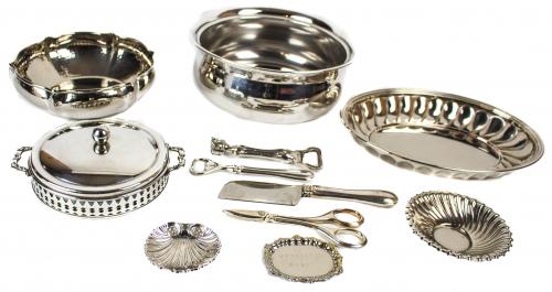 GRAN LOTE EN METAL PLATEADO