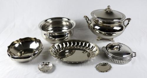 GRAN LOTE EN METAL PLATEADO