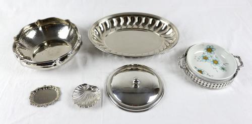 GRAN LOTE EN METAL PLATEADO