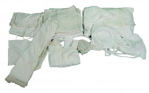 GRAN LOTE DE CAMISONES Y ROPA INTERIOR