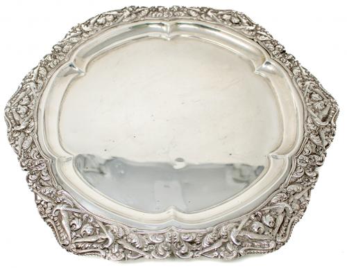 BANDEJA EN PLATA