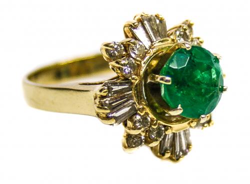 ANILLO ROSETÓN CON ESMERALDA DEL BRASIL