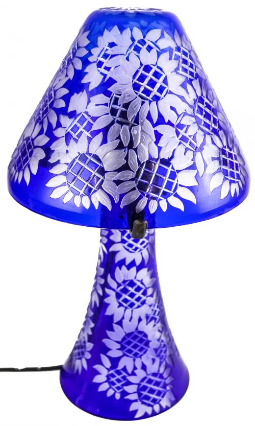 LÁMPARA DE CRISTAL TALLADO DE BOHEMIA
