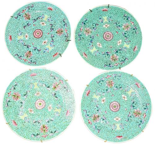CUATRO PLATOS DE PORCELANA CHINA