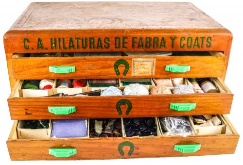 CAJA "HILATURAS DE FABRA Y COATS" AÑOS 30