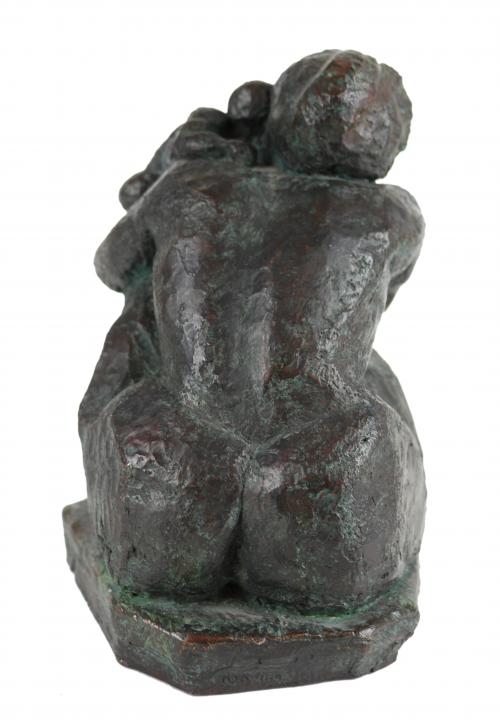 ESCULTURA EN RESINA CON ACABADO BRONCINO