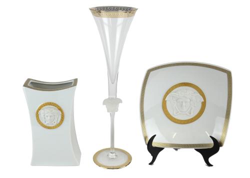 JARRÓN, PLATO Y COPA "VERSACE"