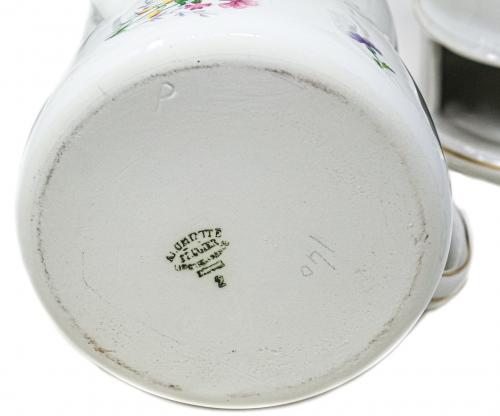 LOTE VARIADO DE OBJETOS DE PORCELANA