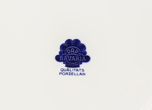 LOTE VARIADO DE OBJETOS DE PORCELANA