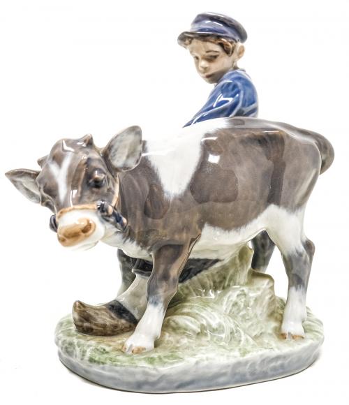 FIGURA EN PORCELANA "ROYAL COPENHAGEN"