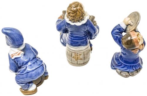 TRES FIGURITAS EN PORCELANA "ROYAL COPENHAGEN" 