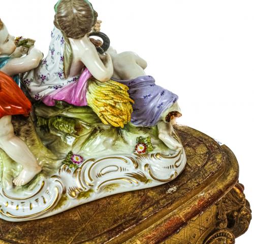 FIGURA EN PORCELANA DE DRESDEN DE MEDIADOS DEL S.XX