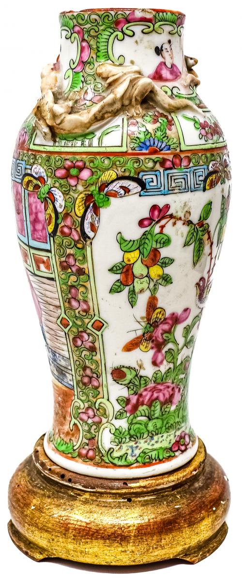 PEQUEÑO JARRÓN CHINO EN PORCELANA PRIMER CUARTO DEL S.XX