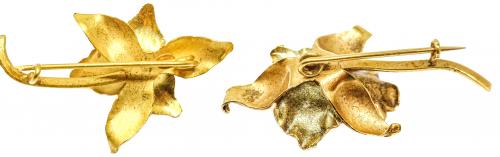 DOS BROCHES DE ORQUÍDEAS