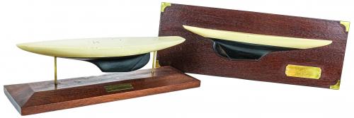 DOS MAQUETAS DE CASCOS DE VELERO ÚLTIMO CUARTO S.XX