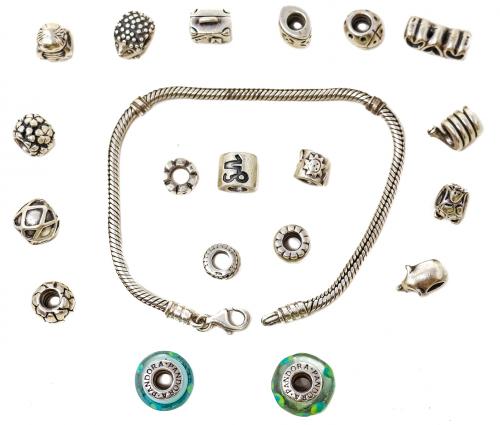 PULSERA ITALIANA DE PLATA CON CHARMS
