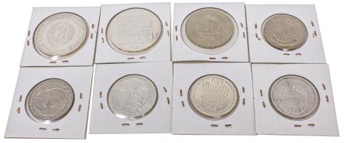 LOTE DE 7 MONEDAS DE DIFERENTES PAISES