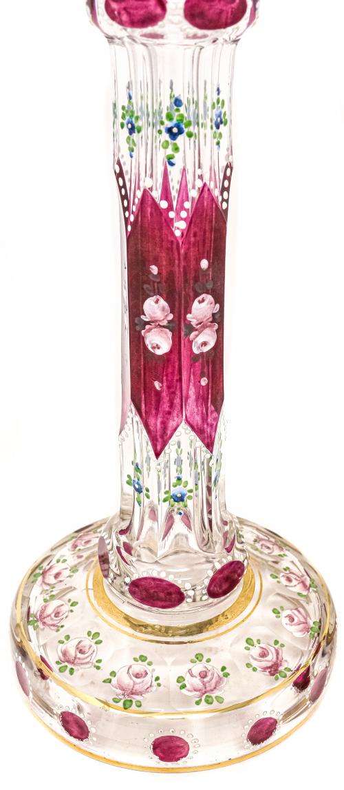 PAREJA DE CANDELEROS DE CRISTAL ESMALTADO