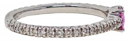 ANILLO CON DIAMANTES Y ZAFIRO ROSA