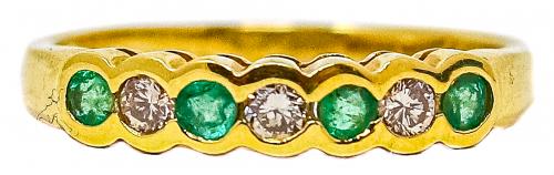 ANILLO MEDIA ALIANZA CON BRILLANTES Y ESMERALDAS