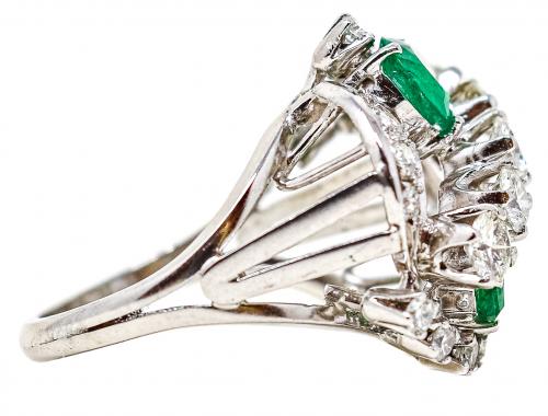 ANILLO ROSETÓN CON BRILLANTES Y ESMERALDAS