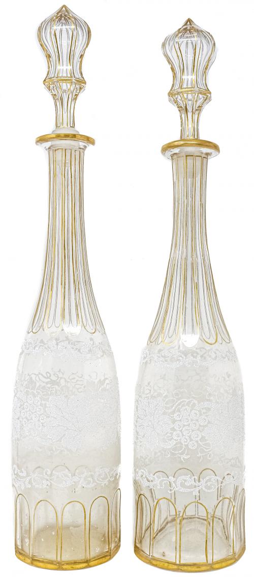 DOS BOTELLAS LICORERAS DE FINALES DEL S.XIX