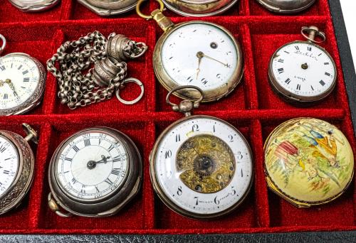 COLECCIÓN DE 18 RELOJES DE BOLSILLO