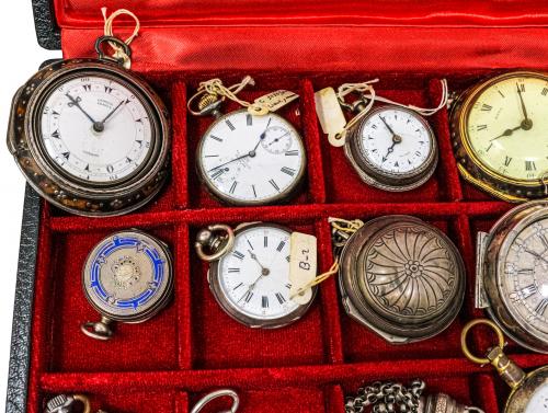 COLECCIÓN DE 18 RELOJES DE BOLSILLO