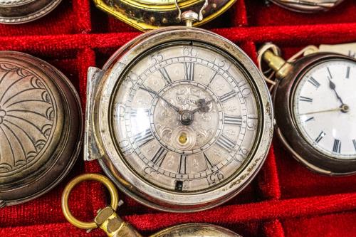 COLECCIÓN DE 18 RELOJES DE BOLSILLO
