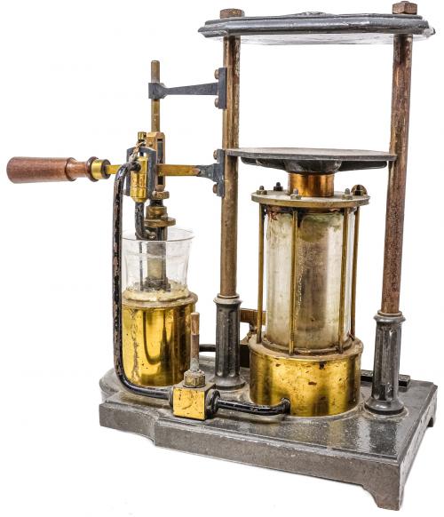 ANTIGUO APARATO DE LABORATORIO