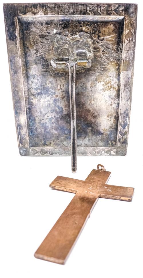 PLACA RELIGIOSA Y CRUZ DEL PRIMER TERCIO DEL S.XX
