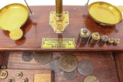 BALANZAS QUILATERAS DEL PRIMER TERCIO DEL S.XX