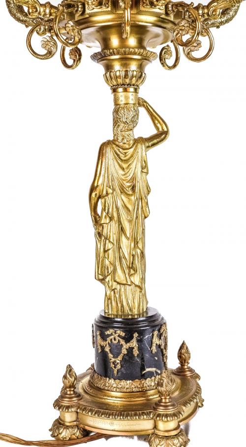 GRAN CANDELABRO EN BRONCE DEL PRIMER TERCIO DEL S.XX