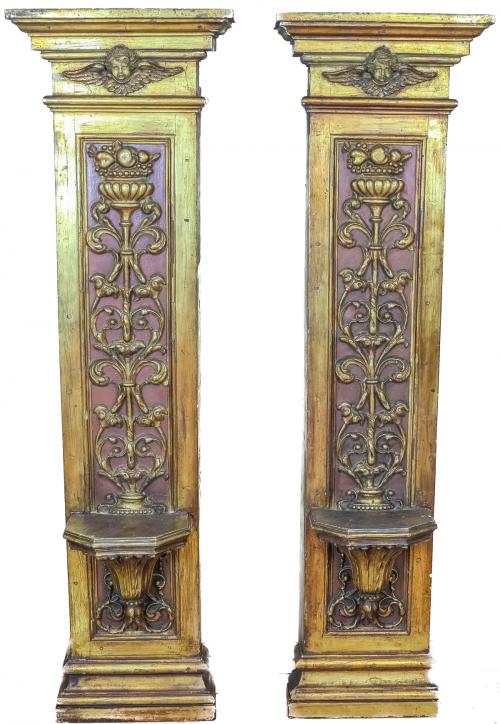 DOS COLUMNAS DECORATIVAS DE TALLA SOBREDORADA