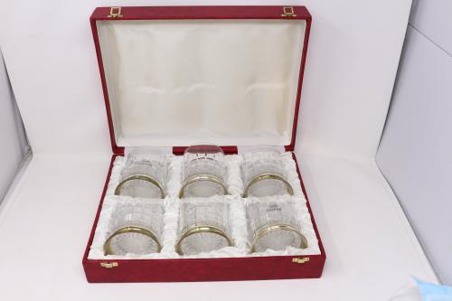 JUEGO DE SEIS VASOS DE CRISTAL CON BASE DE PLATA