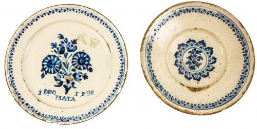 DOS PLATOS DE CERÁMICA CATALAN DEL S. XVIII