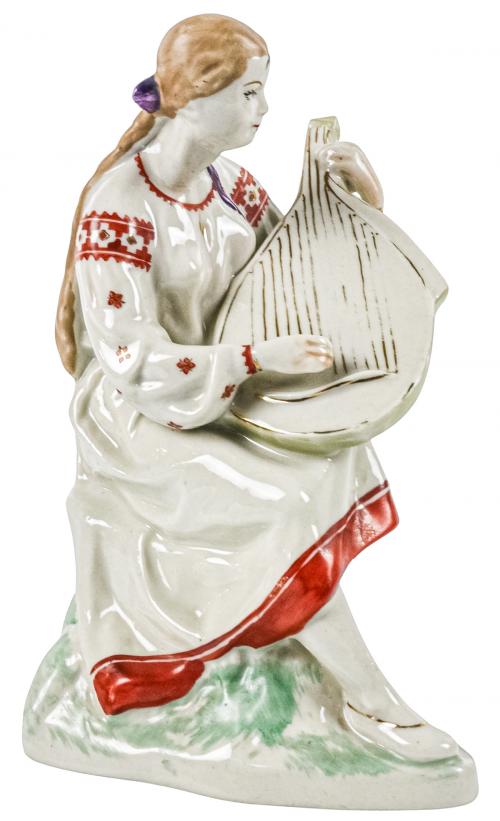 FIGURA EN PORCELANA RUSA AÑOS 60-70