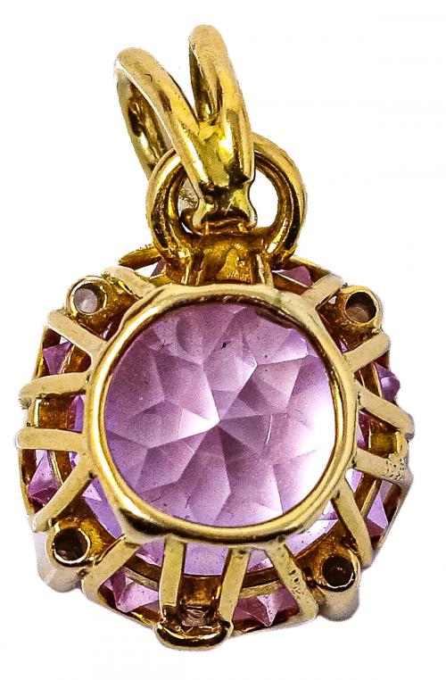 COLGANTE CON ROSA DE FRANCIA, CIRCA 1940