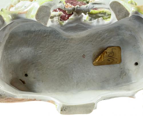 FIGURA EN PORCELANA DE MEDIADOS DEL S.XX