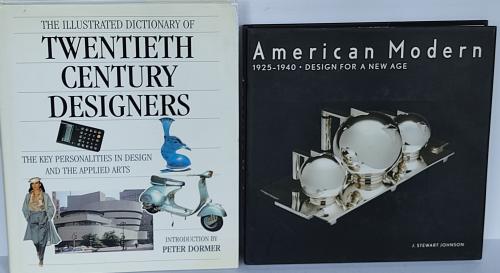 .  DOS LIBROS SOBRE ARTES DECORATIVAS Y DISEÑO