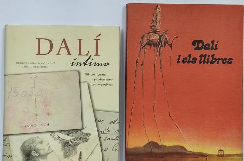 DOS LIBROS SOBRE DALÍ.