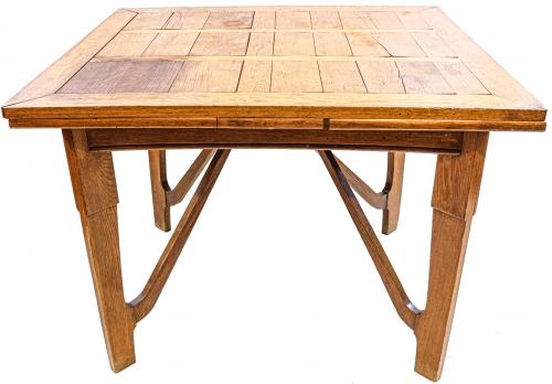MESA DE COMEDOR DEL PRIMER CUARTO DEL S.XX