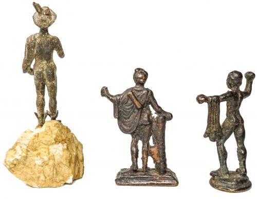 TRES PEQUEÑAS FIGURAS EN BRONCE