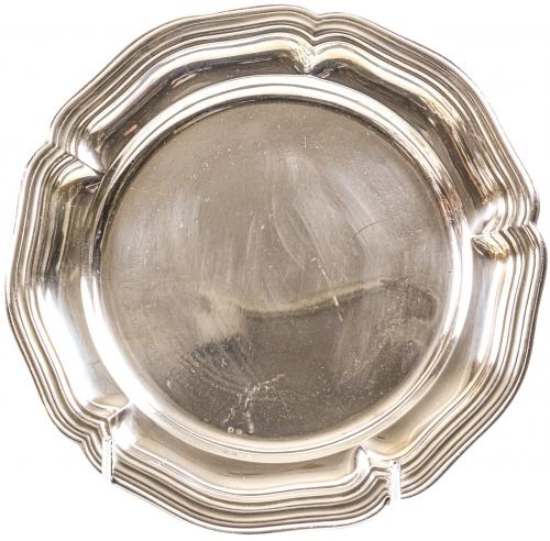PLATO EN PLATA DE MEDIADOS DEL S.XX