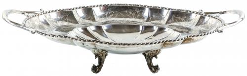 GRAN CENTRO DE MESA EN PLATA DE LA SEGUANDA MITAD DEL S.XX