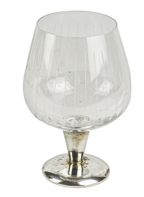 SEIS COPAS EN CRISTAL CON BASE EN PLATA