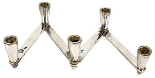 CANDELABRO  DE ORIGINAL DISEÑO EN PLATA