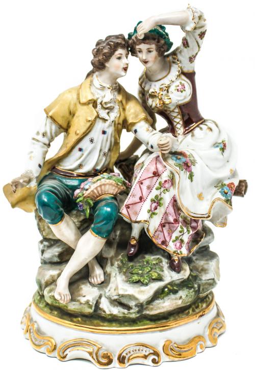 PAREJA DE PASTORES EN PORCELANA