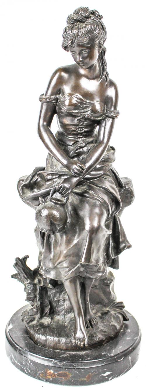 FIGURA EN BRONCE
